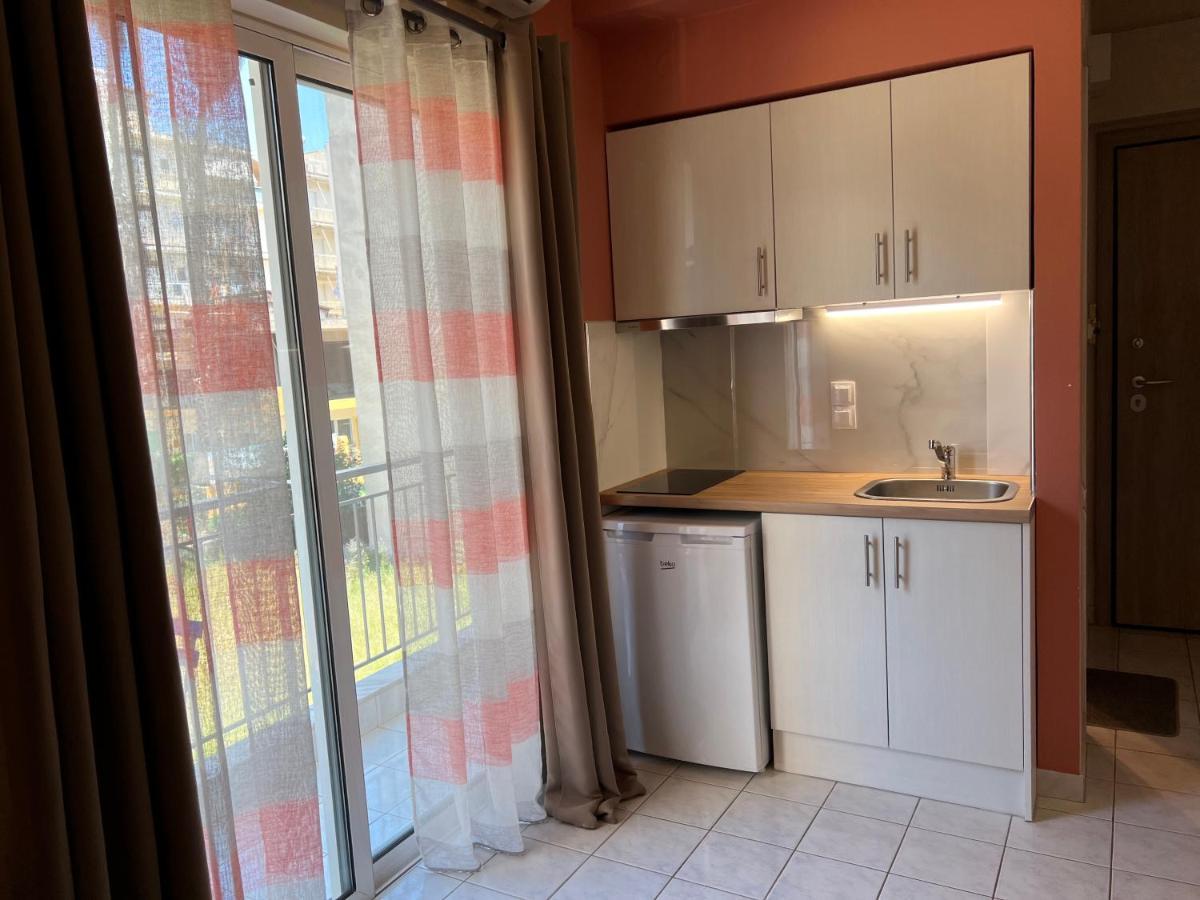 House 1 Apartment *